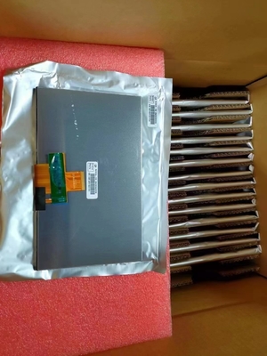 8 Inch Innolux Automotive Lcd Display Kecerahan Tinggi 500 Cd/M2 1024*600Pixels NJ080IA-10D 40 Pin 3.3V 148PPI